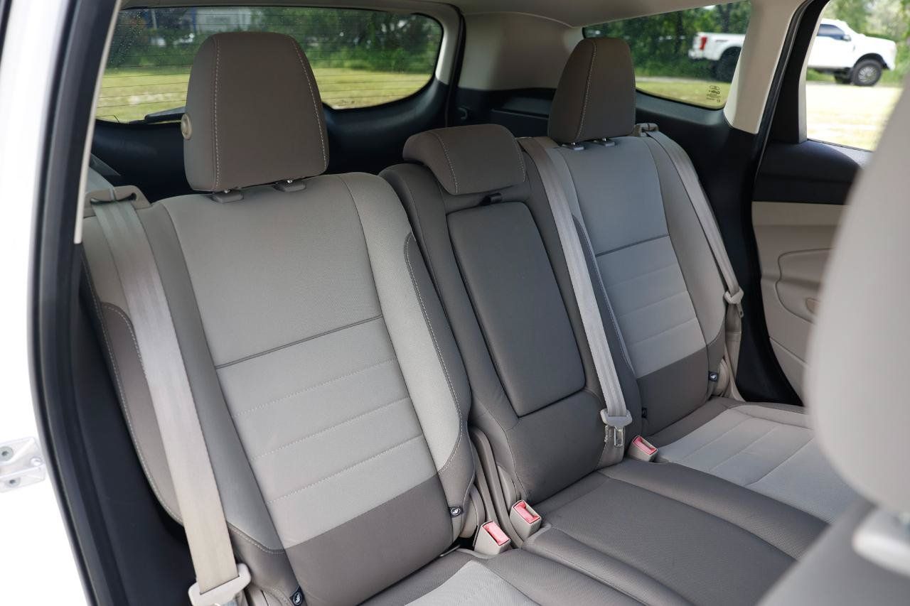 Used 2013 Ford Escape SE FWD image 14