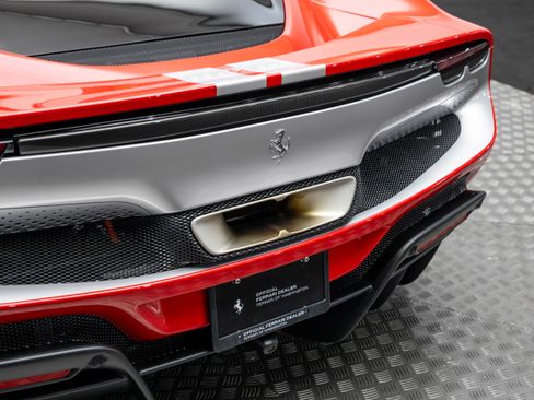 Certified 2024 Ferrari 296 GTS Assetto Fiorano image 34