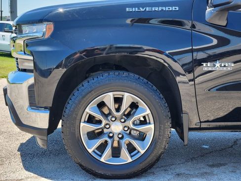 Certified 2020 Chevrolet Silverado 1500 LT w/ Texas Edition RWD image 9