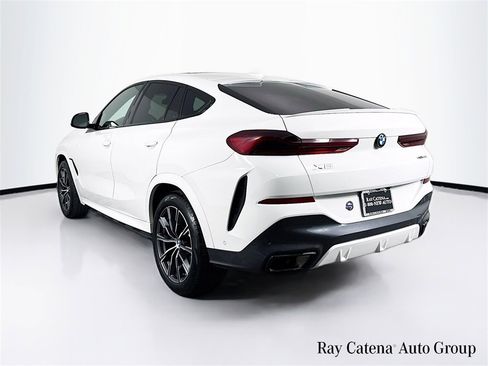 Used 2023 BMW X6 xDrive40i w/ M Sport Package image 5