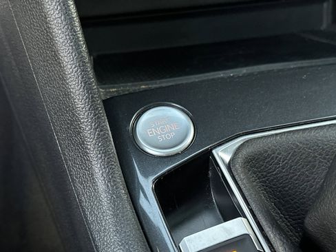 Certified 2023 Volkswagen Tiguan SE R-Line image 23