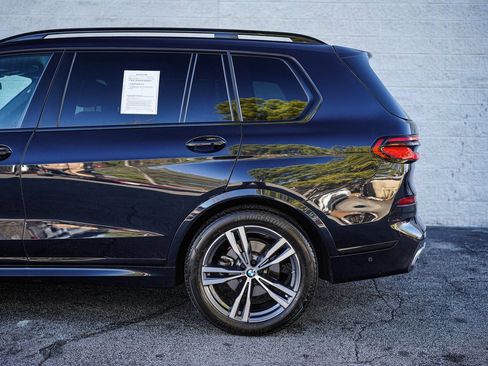 Used 2023 BMW X7 xDrive40i w/ M Sport Package image 11