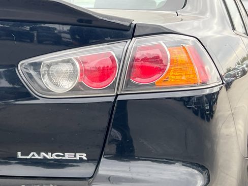 Used 2017 Mitsubishi Lancer ES image 25