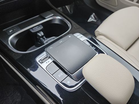 Used 2019 Mercedes-Benz A 220 4MATIC image 9