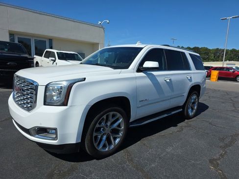 Used 2020 GMC Yukon Denali AWD/4WD image 2