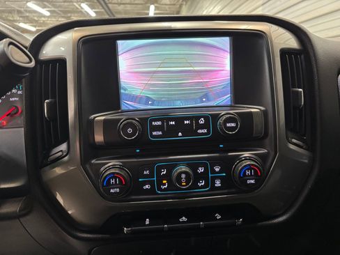 Used 2018 Chevrolet Silverado 1500 LT w/ All Star Edition image 21