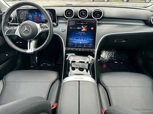 Used 2025 Mercedes-Benz C 300 Sedan image 17