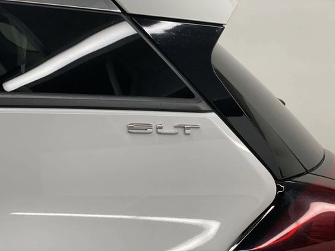 Used 2024 GMC Terrain SLT image 10