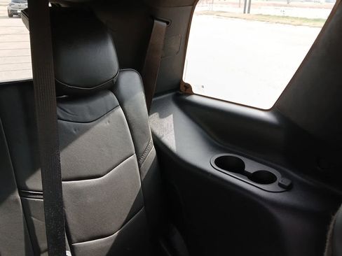 Used 2020 Cadillac Escalade Platinum image 77