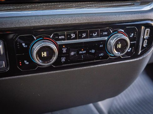 Used 2024 Chevrolet Silverado 2500 LT image 24