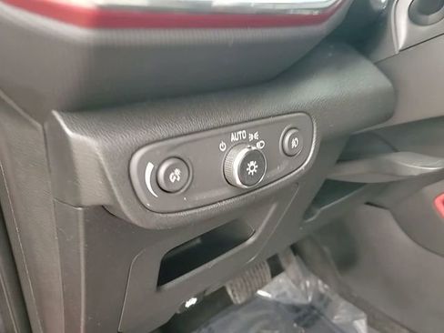 Used 2023 Chevrolet TrailBlazer RS image 11