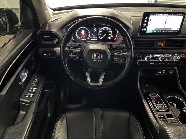 Used 2024 Honda Pilot Touring image 18