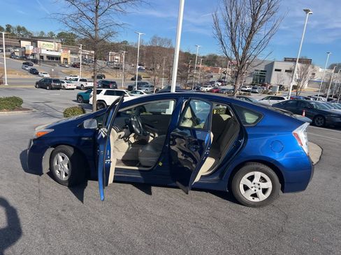 Used 2011 Toyota Prius Five image 18