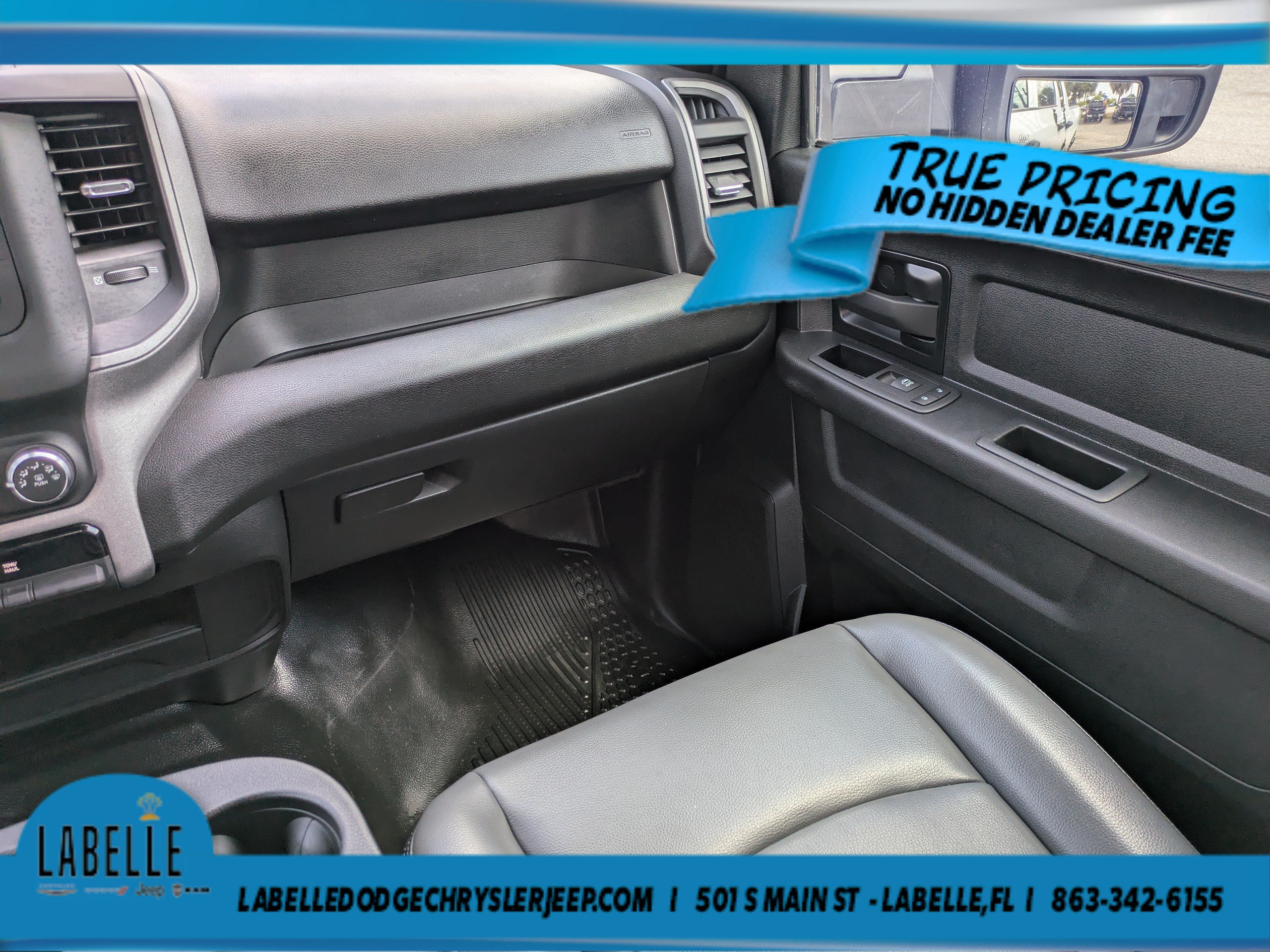 Used 2024 RAM 2500 Tradesman w/ Chrome Appearance Group AWD/4WD image 16