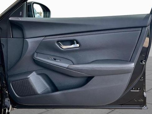 Certified 2025 Nissan Sentra SV FWD image 22
