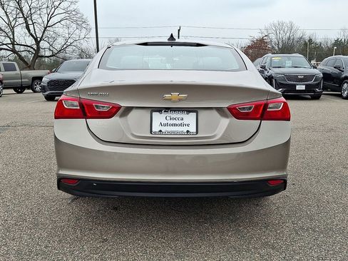 Used 2022 Chevrolet Malibu LS image 9