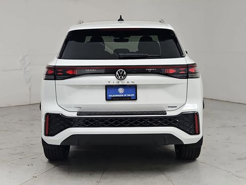 New 2026 Volkswagen Tiguan SEL R-Line AWD/4WD image 5