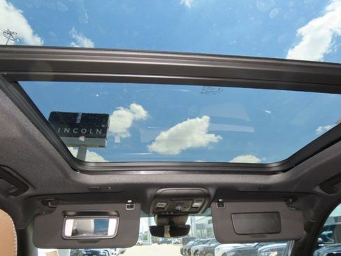 Used 2023 Chevrolet Tahoe High Country RWD image 22