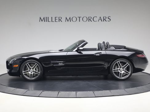 Used 2012 Mercedes-Benz SLS AMG Roadster image 3