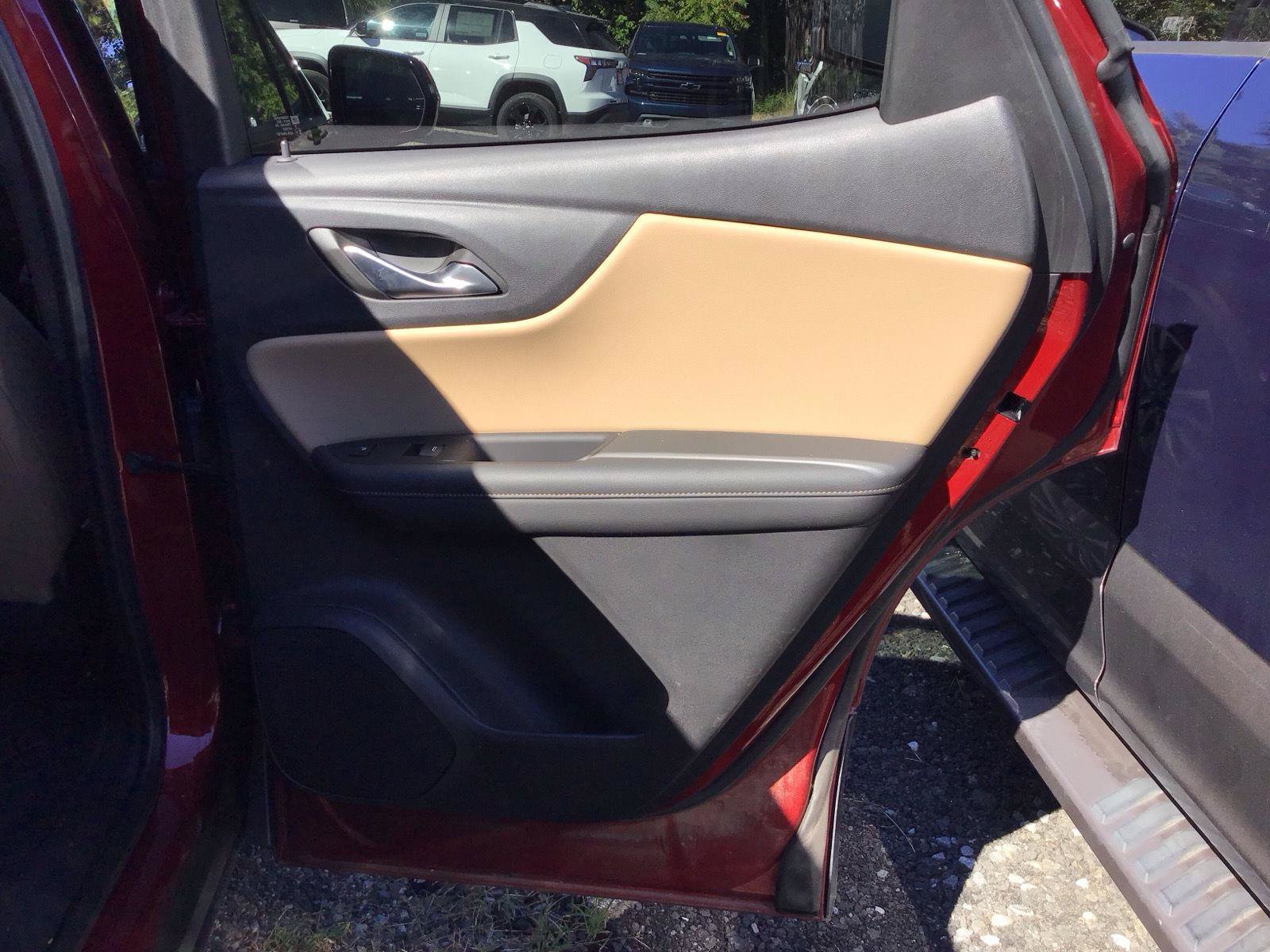 Used 2024 Chevrolet Blazer Premier w/ Driver Confidence II Package FWD image 6