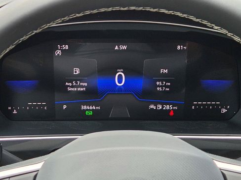 Certified 2023 Volkswagen Tiguan SE FWD image 28