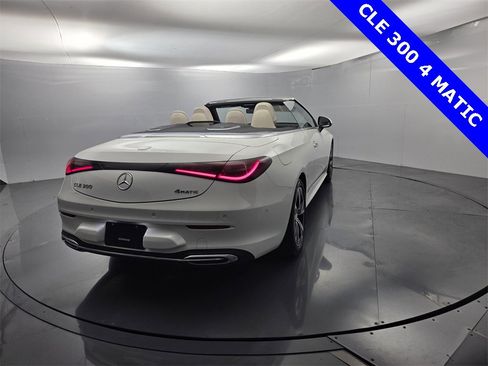 Used 2025 Mercedes-Benz CLE 300 4MATIC Cabriolet image 15