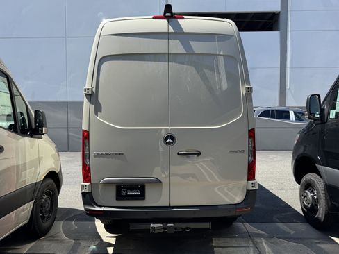 New 2025 Mercedes-Benz Sprinter 2500 image 8