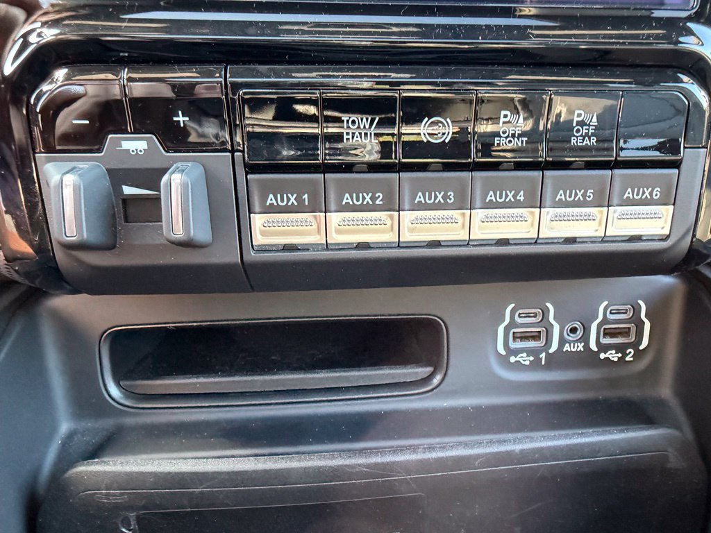 Used 2020 RAM 3500 Limited AWD/4WD image 30