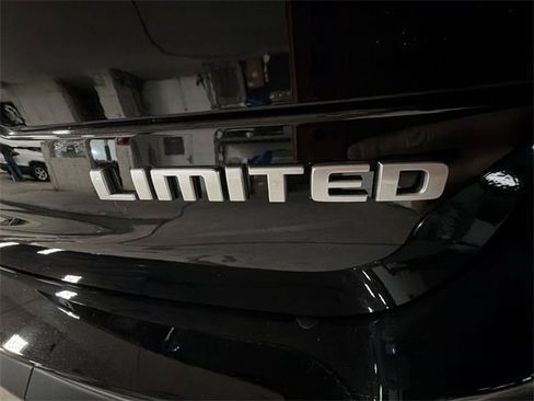 Used 2025 Jeep Grand Cherokee L Limited image 62