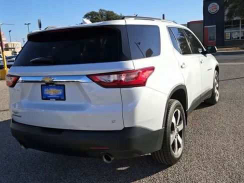 Used 2019 Chevrolet Traverse LT w/ LT Premium Package FWD image 7