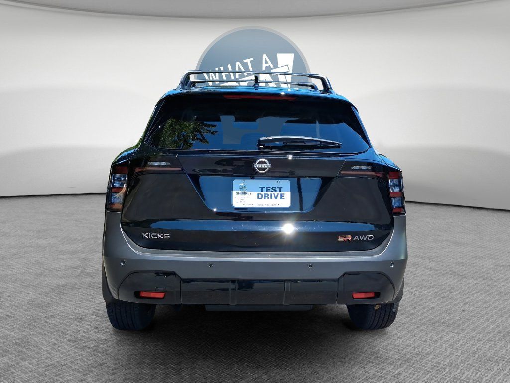Used 2026 Nissan Kicks SR w/ SR Premium Package AWD/4WD image 5