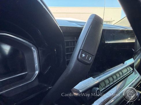 Used 2024 Chevrolet Silverado 2500 LT image 9