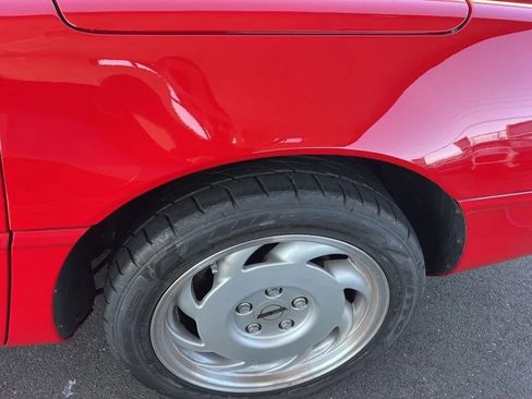 Used 1991 Chevrolet Corvette Convertible image 11