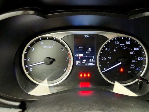 Used 2024 Nissan Versa S w/ S Plus Package FWD image 14