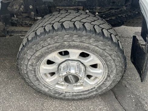 Used 2023 Ford F350 XLT w/ FX4 Off-Road Package image 8