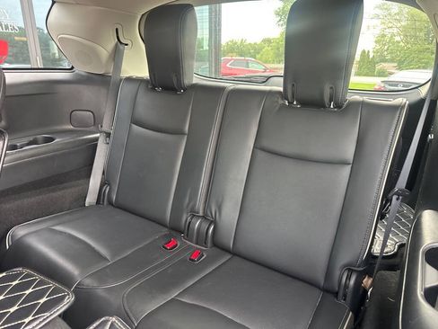 Used 2019 INFINITI QX60 Luxe w/ Essential Package AWD/4WD image 8