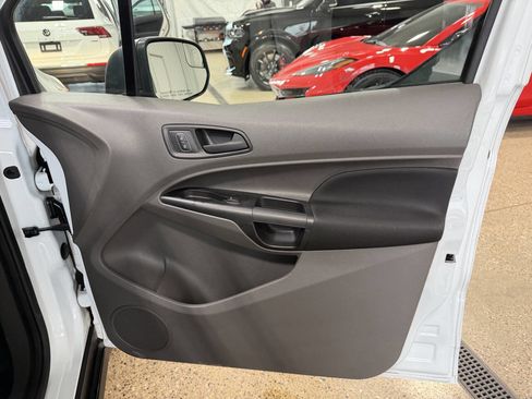 Used 2019 Ford Transit Connect XL image 35