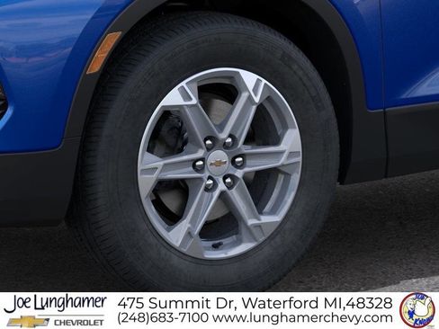 New 2026 Chevrolet Blazer LT w/ Convenience Package FWD image 9