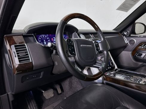 Used 2018 Land Rover Range Rover Supercharged image 10