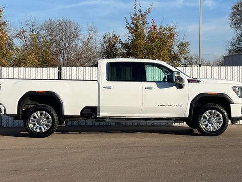 Used 2020 GMC Sierra 3500 Denali w/ Denali Ultimate Package image 3