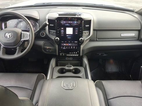 Used 2025 RAM 2500 Laramie image 15