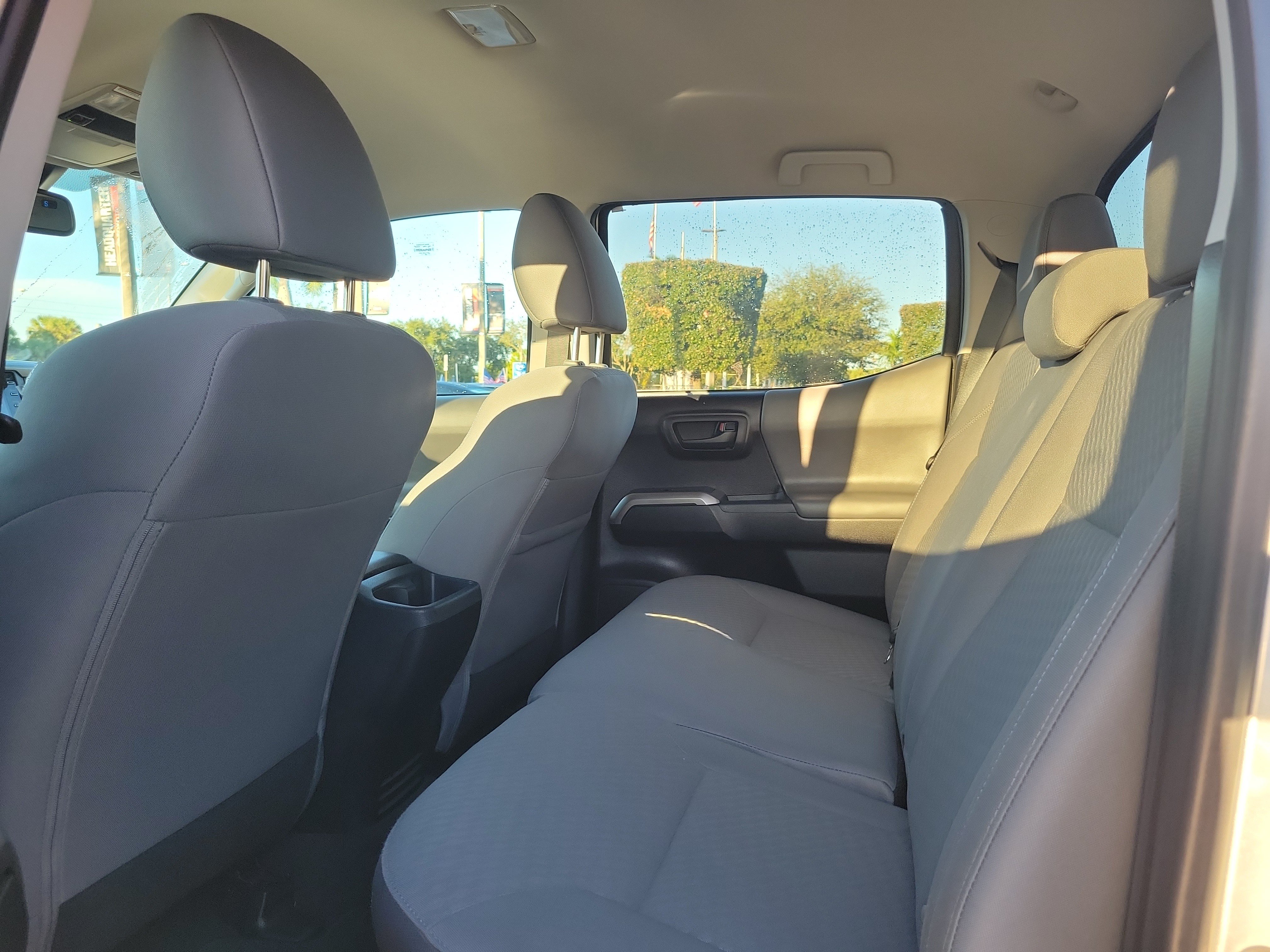 Used 2021 Toyota Tacoma SR5 RWD image 18