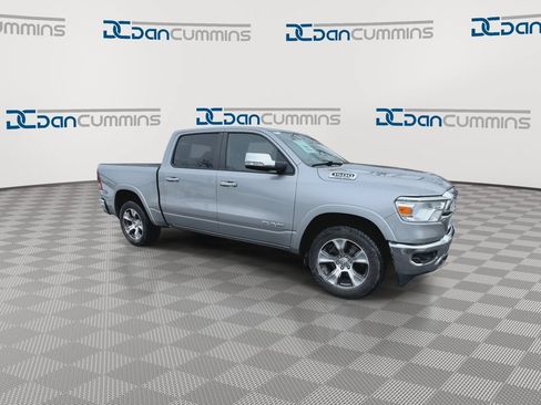 Used 2022 RAM 1500 Laramie AWD/4WD image 2