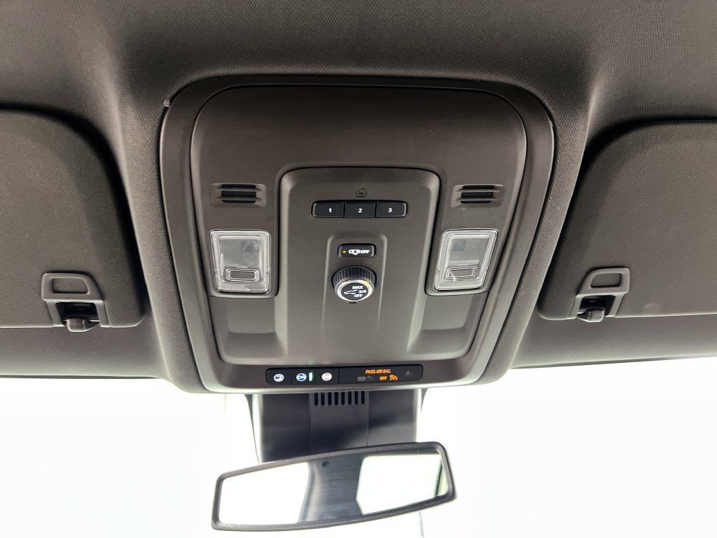 Used 2024 GMC Yukon SLT RWD image 68