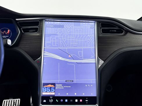 Used 2016 Tesla Model X Performance AWD/4WD image 6
