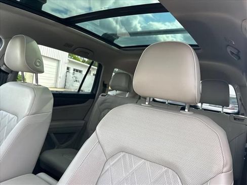 Used 2024 Volkswagen Atlas SEL Premium R-Line AWD/4WD image 24