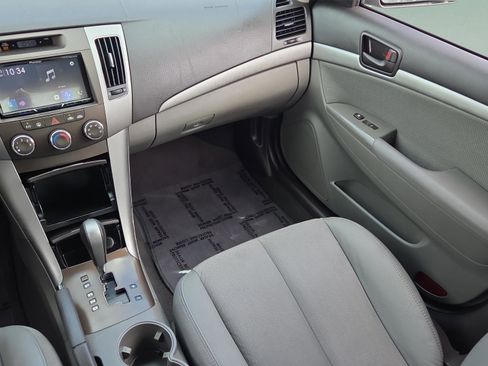 Used 2010 Hyundai Sonata SE FWD image 14