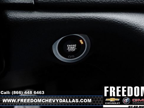 Used 2025 Chrysler Pacifica Limited image 29