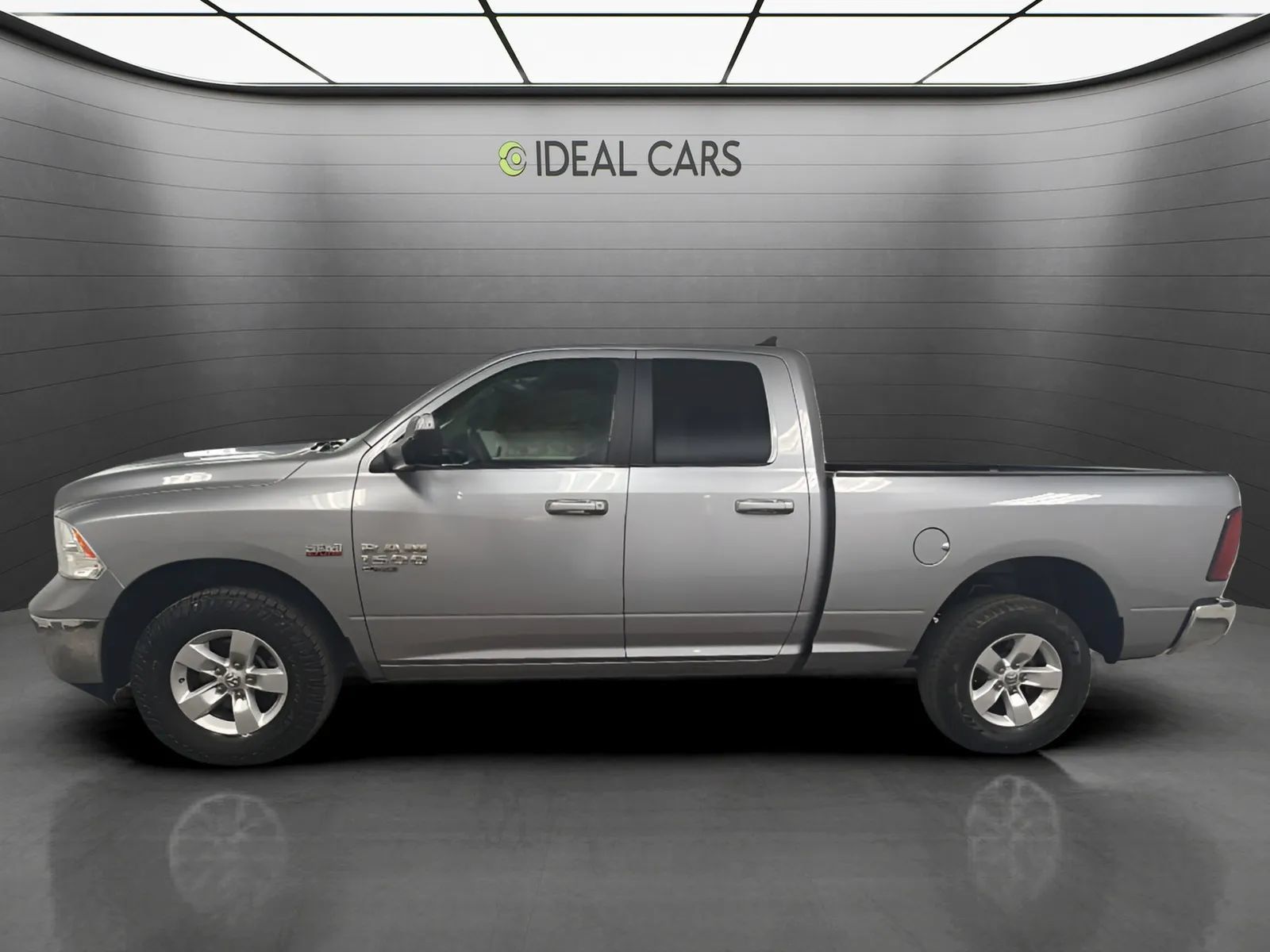 Used 2020 RAM 1500 Classic SLT w/ Trailer & Traction Group AWD/4WD image 8