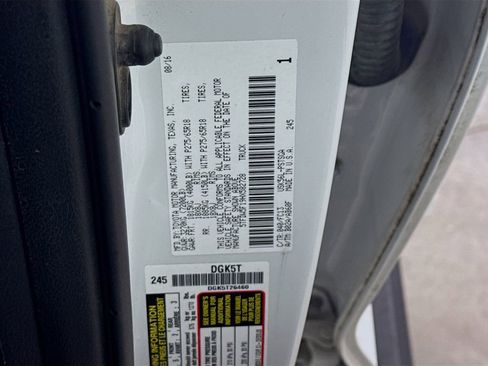 Used 2017 Toyota Tundra SR5 w/ SR5 Upgrade Package image 30